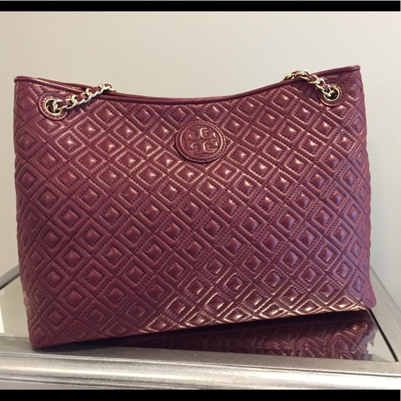 Tory Burch Marion Quilted Shoulder Tote - Picture 4 of 8
